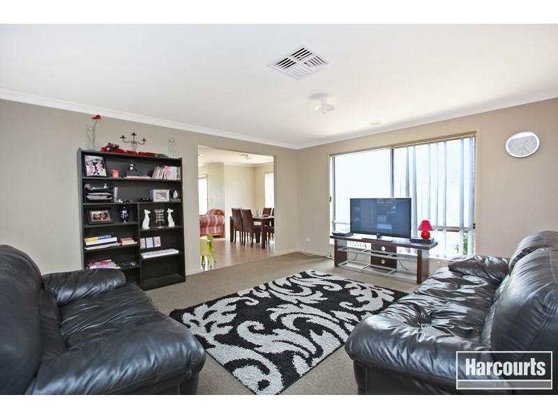 23 Manna Gum Drive, Pakenham VIC 3810