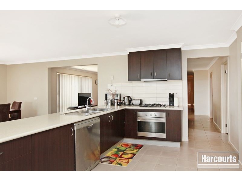 23 Manna Gum Drive, Pakenham VIC 3810