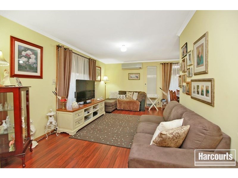 65 Pommel Street, Pakenham VIC 3810