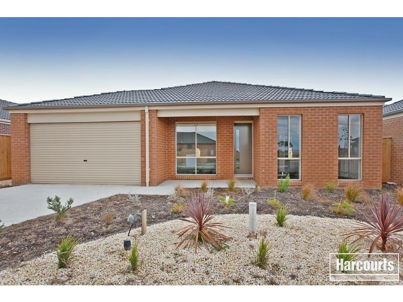 5 Elwood Avenue, Pakenham VIC 3810