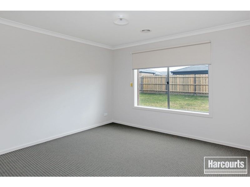 5 Elwood Avenue, Pakenham VIC 3810