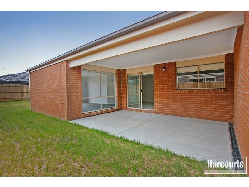 5 Elwood Avenue, Pakenham VIC 3810