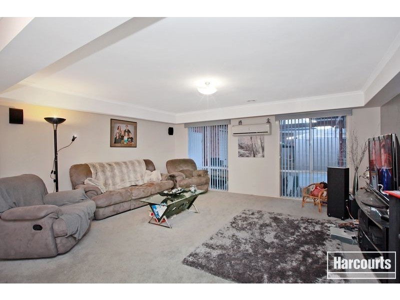 19 Amberley Drive, Pakenham VIC 3810