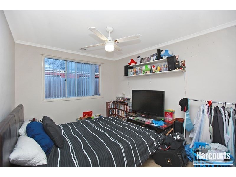 19 Amberley Drive, Pakenham VIC 3810