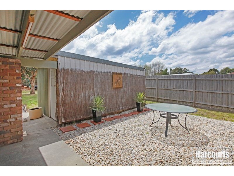 24 Railway Avenue, Tynong VIC 3813