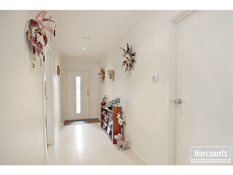 2 Viola Avenue, Pakenham VIC 3810