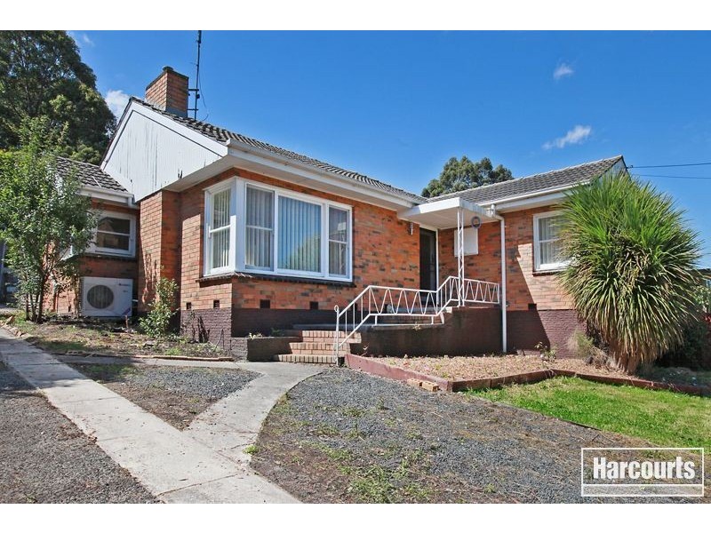 9 Gardenia Street, Pakenham VIC 3810