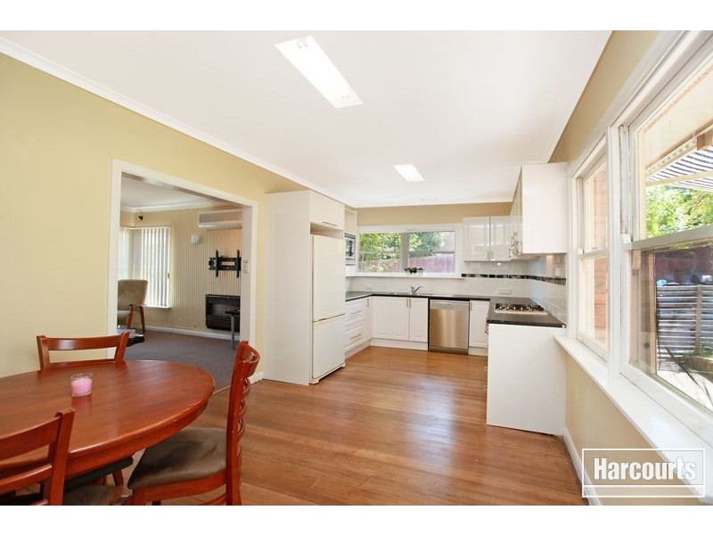 9 Gardenia Street, Pakenham VIC 3810