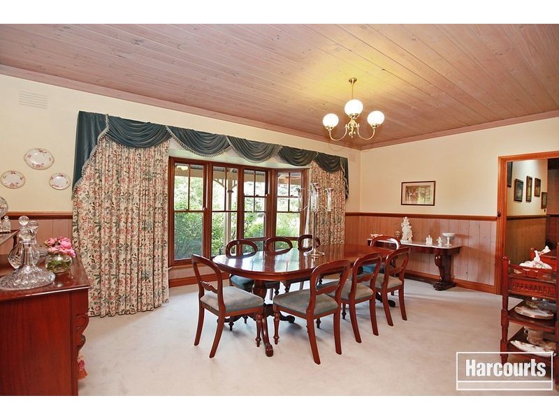 23 Pinehill Drive, Pakenham VIC 3810