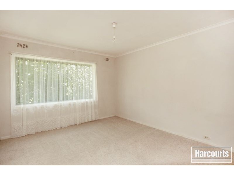 9 James Street, Pakenham VIC 3810