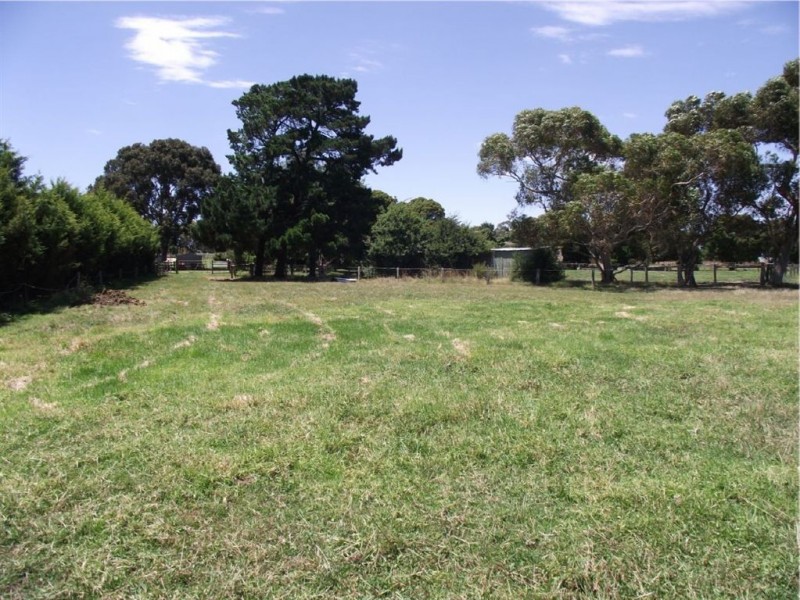 Lot 2 38 Pinehill Drive, Pakenham VIC 3810