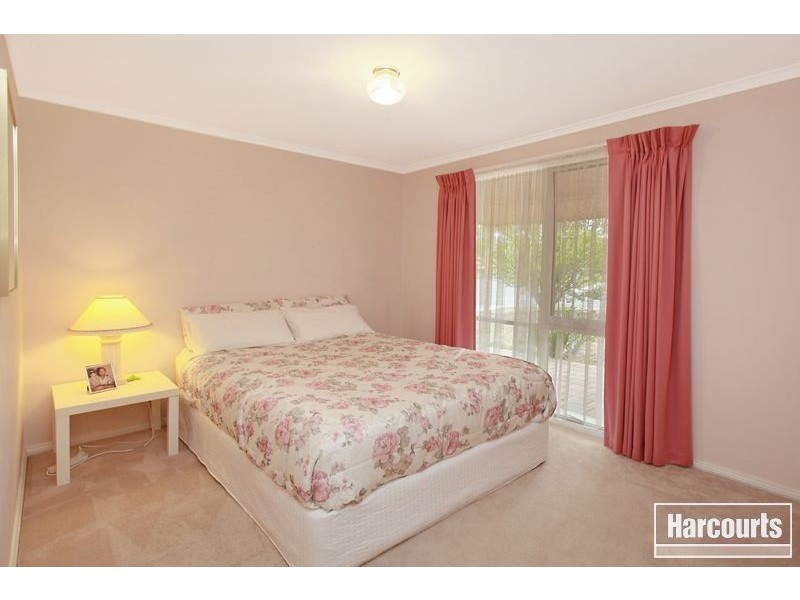 4 Highland Drive, Pakenham VIC 3810