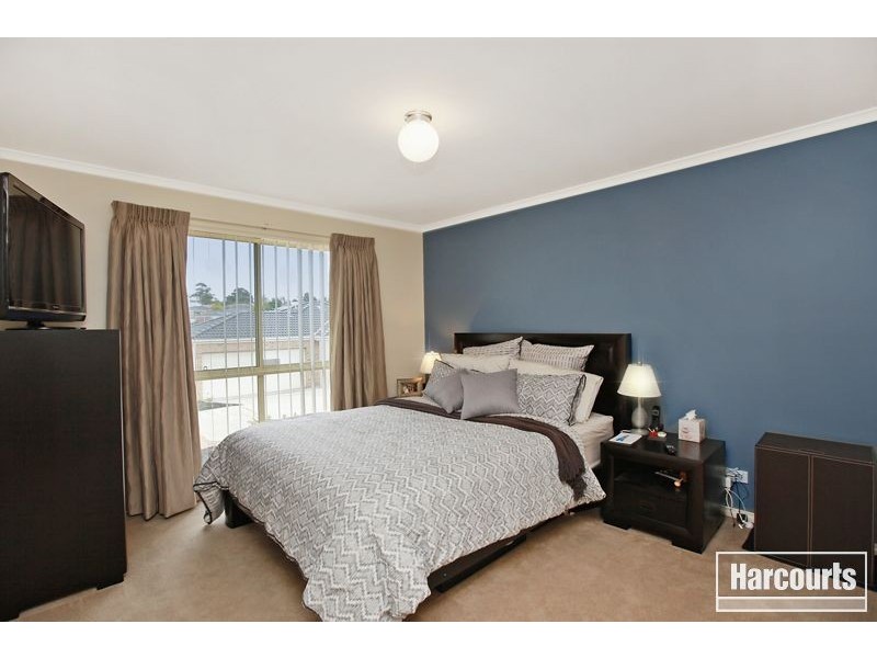 8/18 Ben Drive, Pakenham VIC 3810