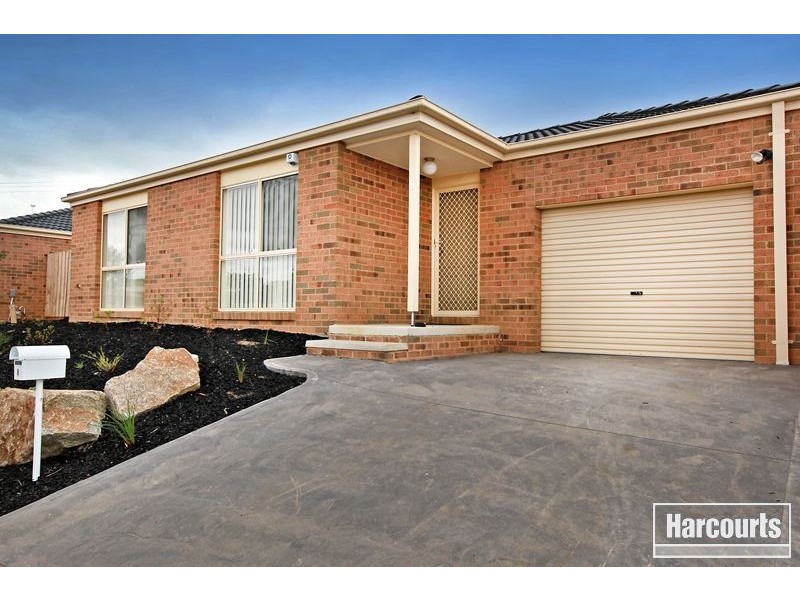 8/18 Ben Drive, Pakenham VIC 3810