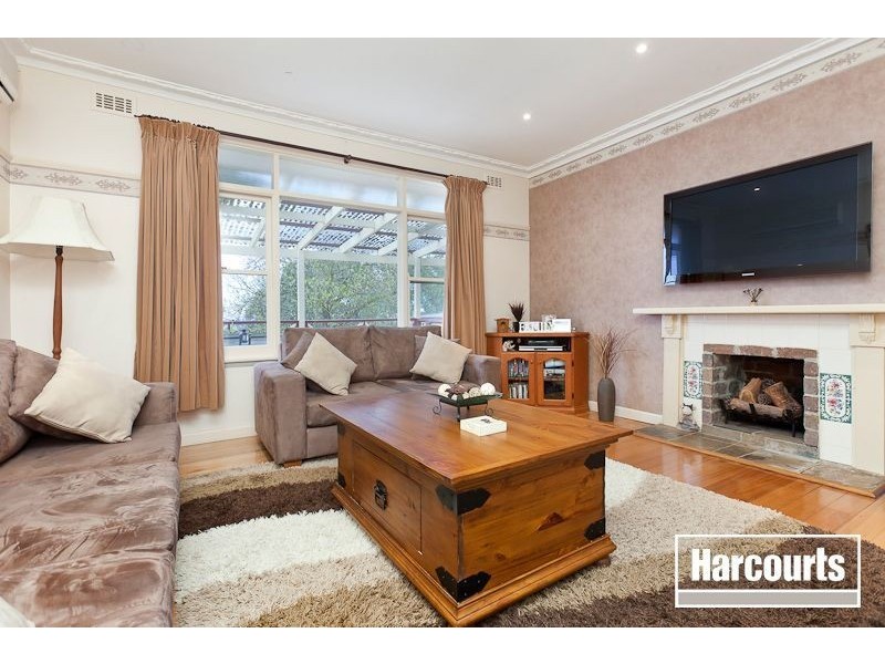 34 Ahern Road, Pakenham VIC 3810