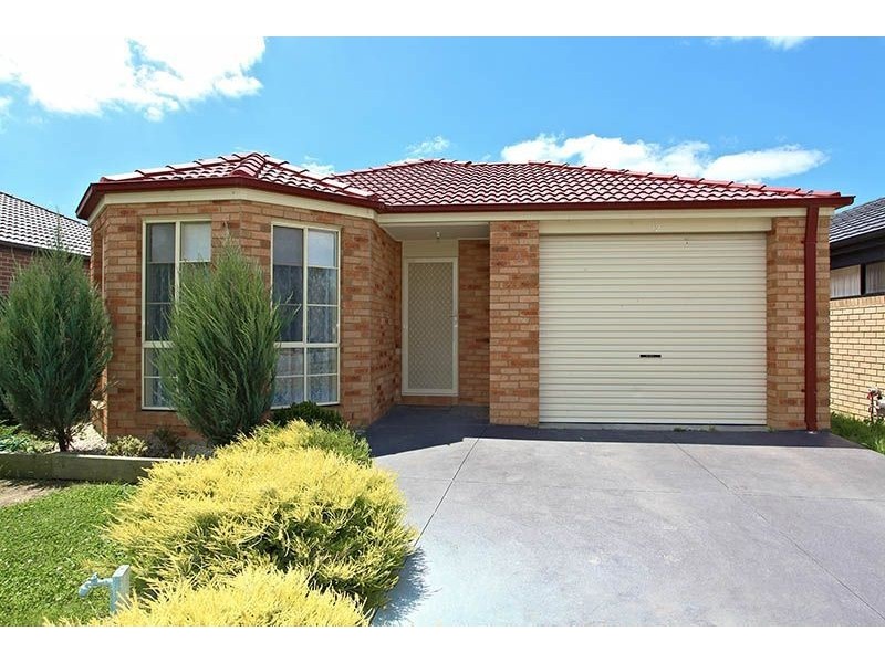 12 Dianella Close, Pakenham VIC 3810