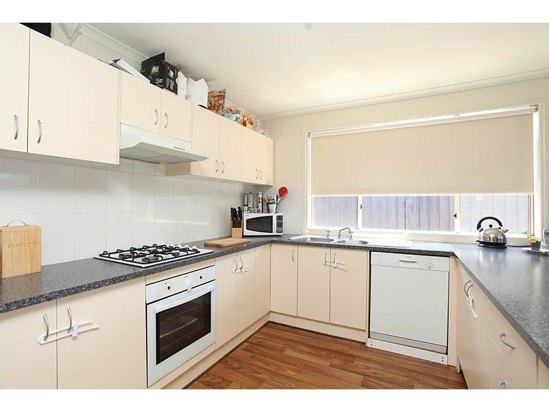 12 Dianella Close, Pakenham VIC 3810