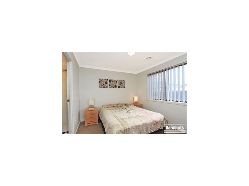 3 Orchard Valley Avenue, Pakenham VIC 3810