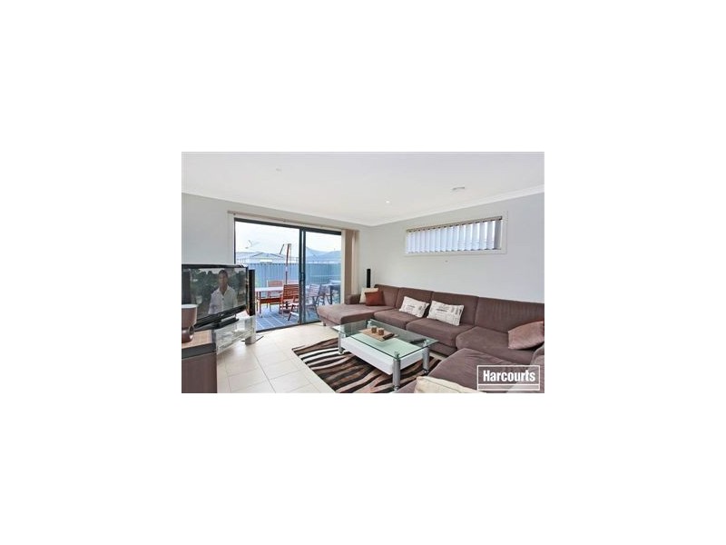 3 Orchard Valley Avenue, Pakenham VIC 3810