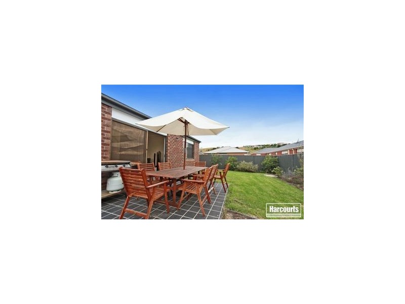 3 Orchard Valley Avenue, Pakenham VIC 3810