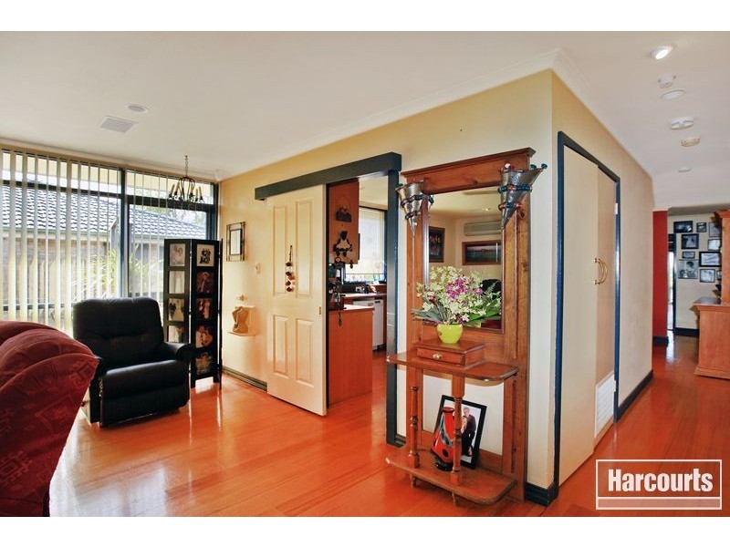 4 Gardenia Street, Pakenham VIC 3810