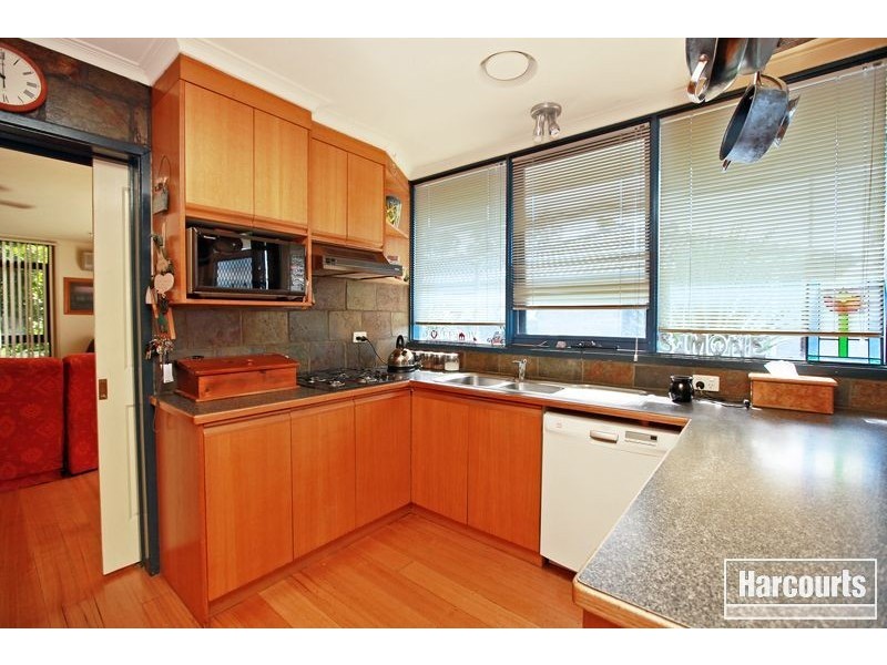 4 Gardenia Street, Pakenham VIC 3810