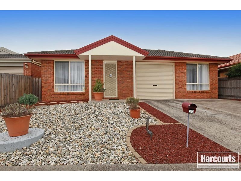 39 Maria Crescent, Pakenham VIC 3810