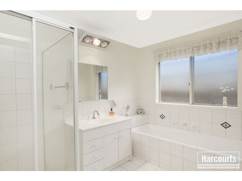 39 Maria Crescent, Pakenham VIC 3810