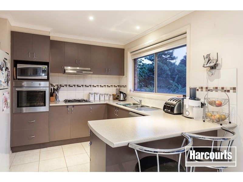 83 Manna Gum Drive, Pakenham VIC 3810