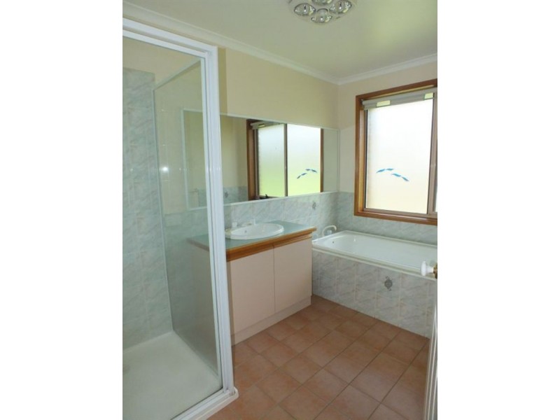 144 Army Road, Pakenham VIC 3810