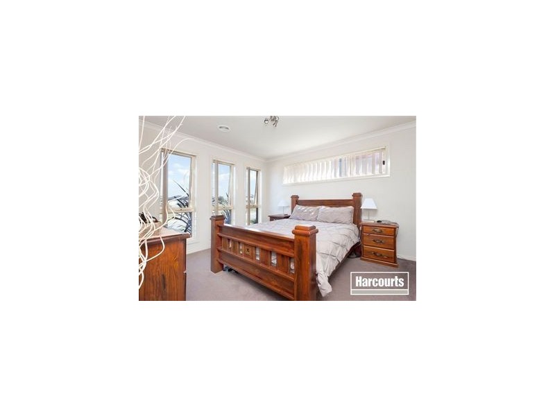 14 Laurina Link, Pakenham VIC 3810