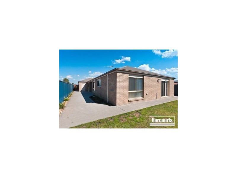 14 Laurina Link, Pakenham VIC 3810