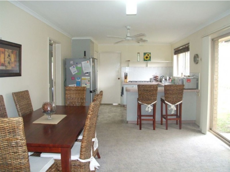 6 Angus Court, Pakenham VIC 3810