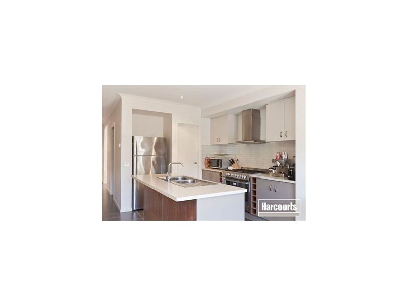 3 Egret Way, Pakenham VIC 3810