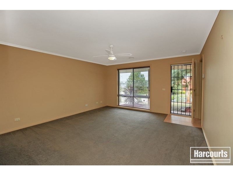 24 Donday Court, Pakenham VIC 3810