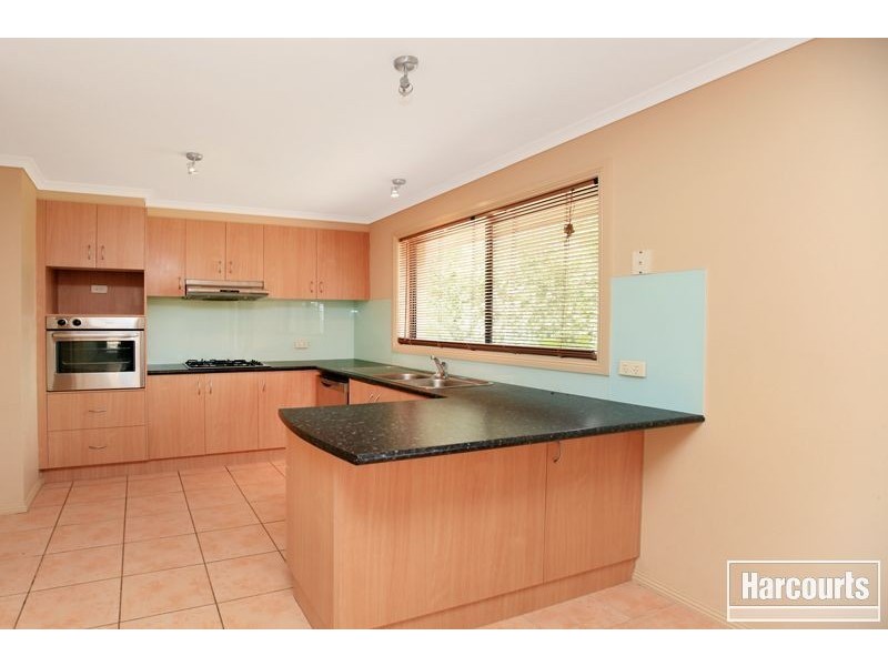24 Donday Court, Pakenham VIC 3810