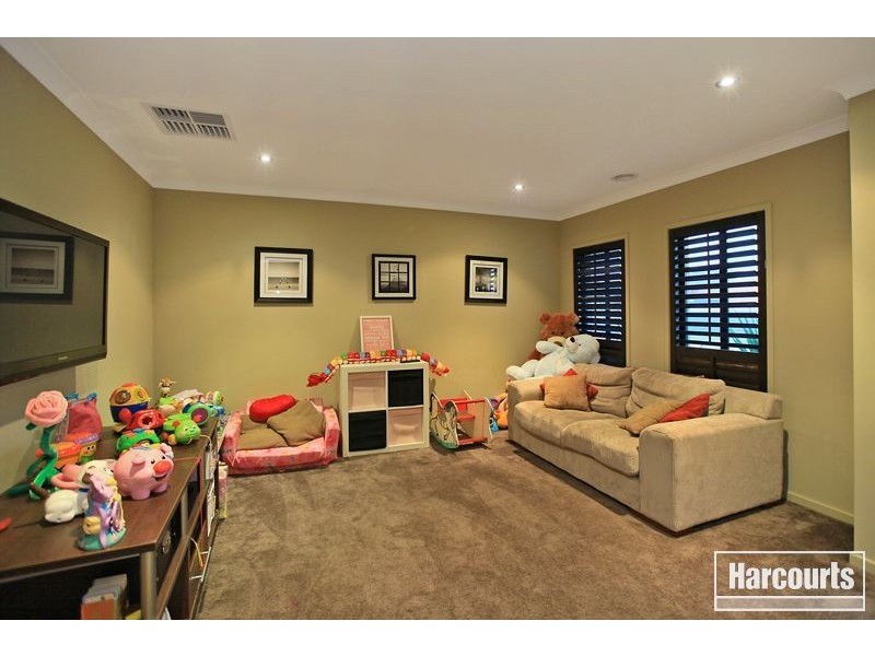 3 Radiata Circuit, Pakenham VIC 3810