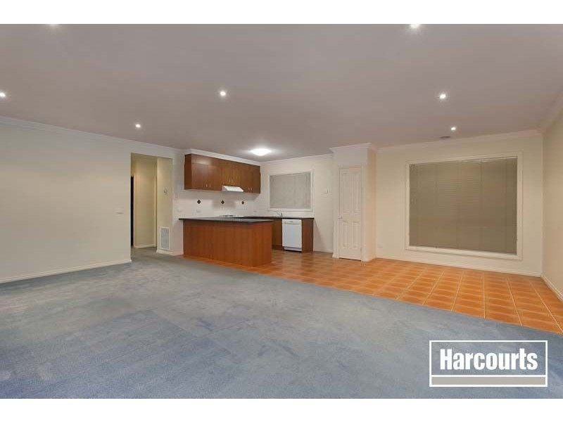 30 Ashwood Grove, Pakenham VIC 3810