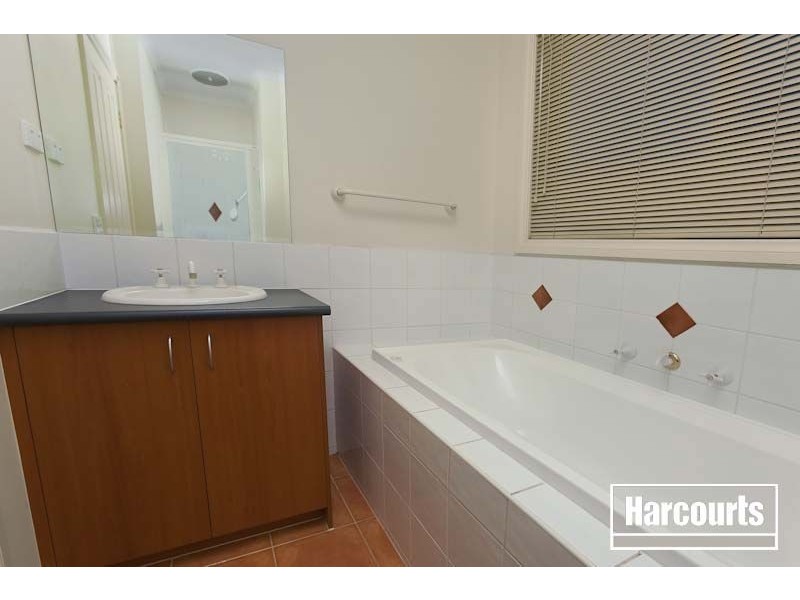 30 Ashwood Grove, Pakenham VIC 3810