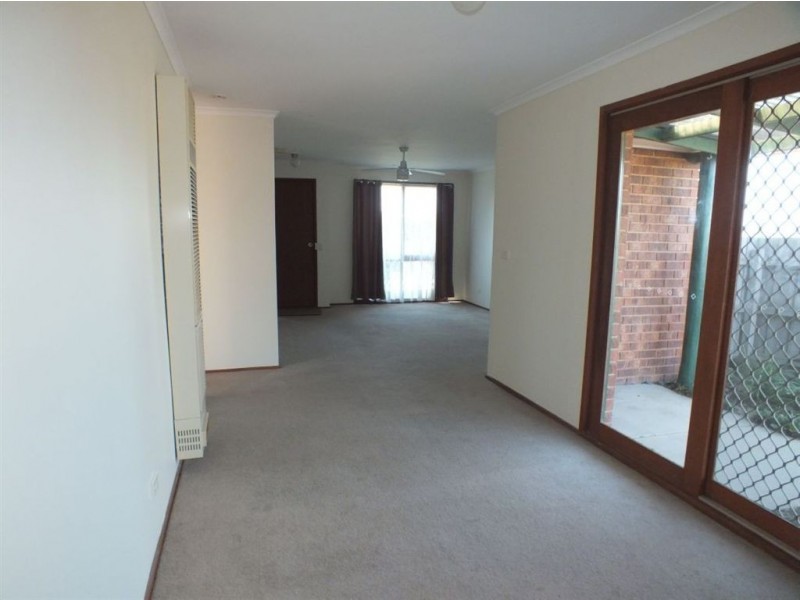 1 Kate Court, Pakenham VIC 3810