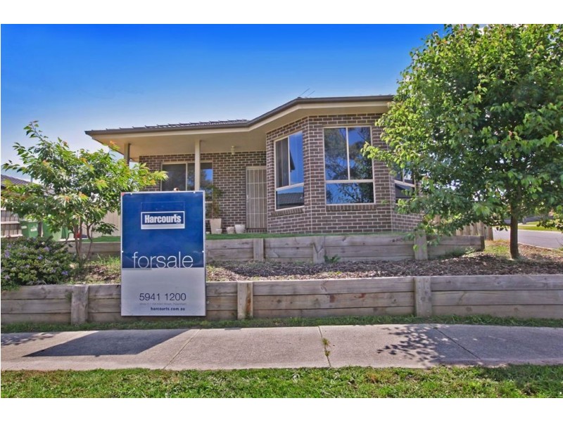 23 Riviera Drive, Pakenham VIC 3810