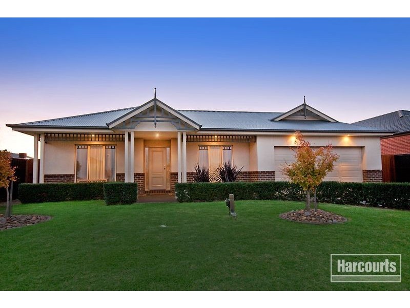 18 Lavender Avenue, Pakenham VIC 3810