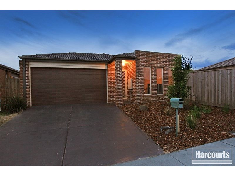 7 Cascade Way, Pakenham VIC 3810