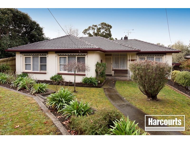34 Ahern Road, Pakenham VIC 3810