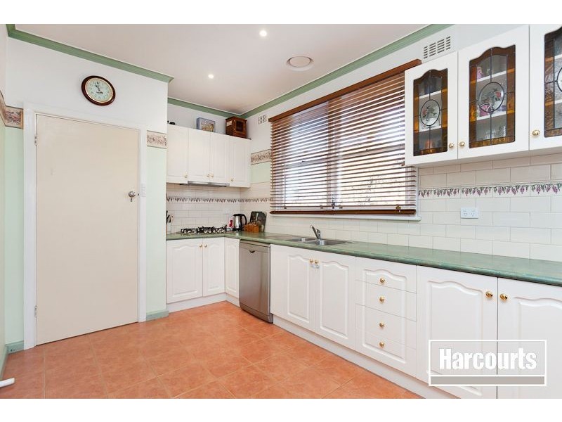 34 Ahern Road, Pakenham VIC 3810