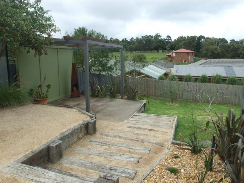 16 Edan Court, Pakenham VIC 3810