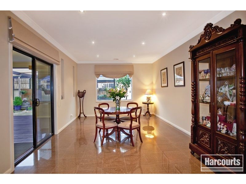 18 Delphinium Road, Pakenham VIC 3810
