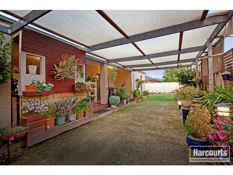 18 Delphinium Road, Pakenham VIC 3810