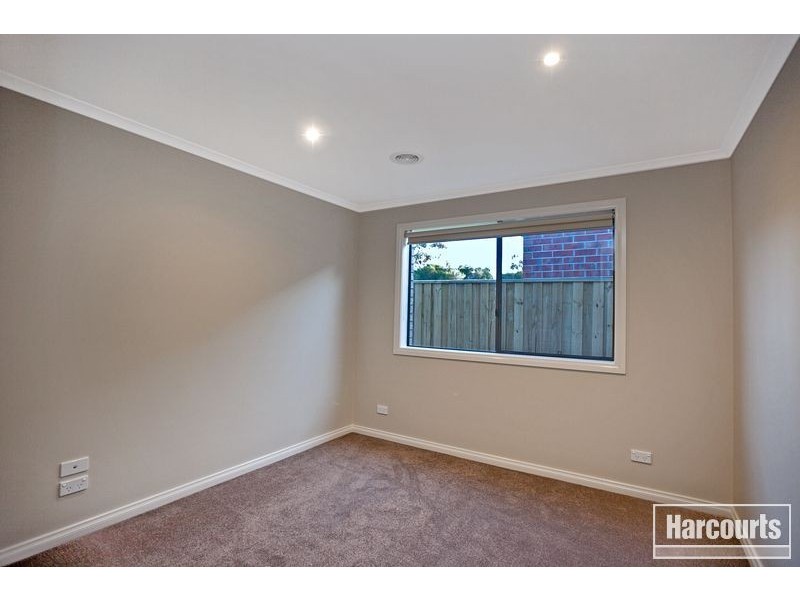39 Stanhope Place, Pakenham VIC 3810