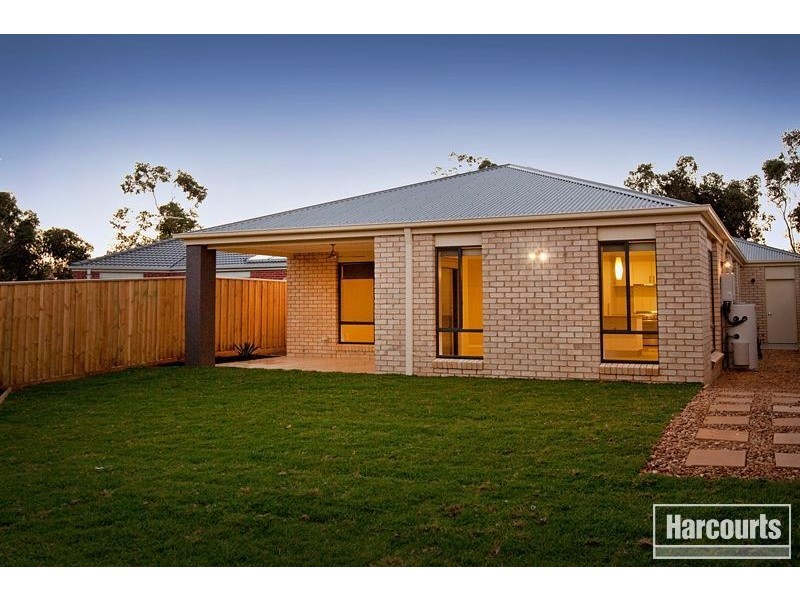 39 Stanhope Place, Pakenham VIC 3810